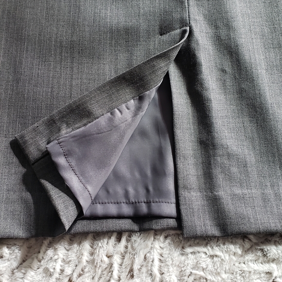 Banana Republic pencil skirt 4 - Picture 5 of 5